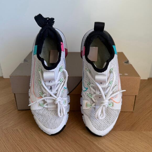 Nike Free Metcon White/Hyper Jade Women Running Sneakers - SZ 7 - Picture 3 of 12